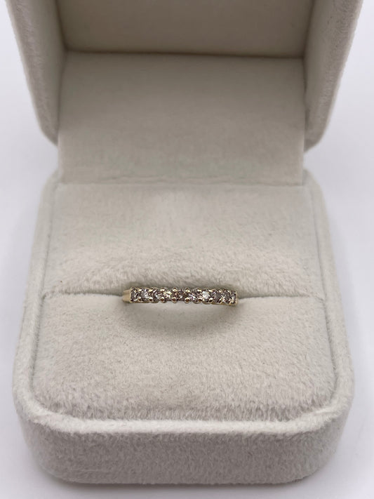 9ct gold diamond ring