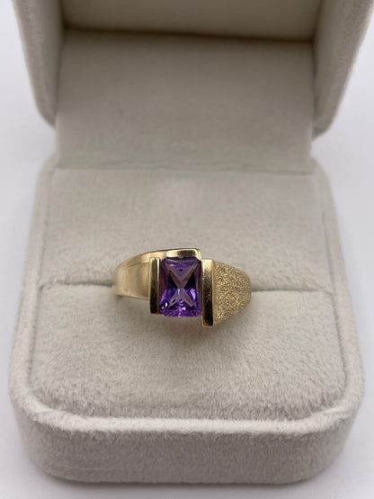 9ct gold amethyst ring