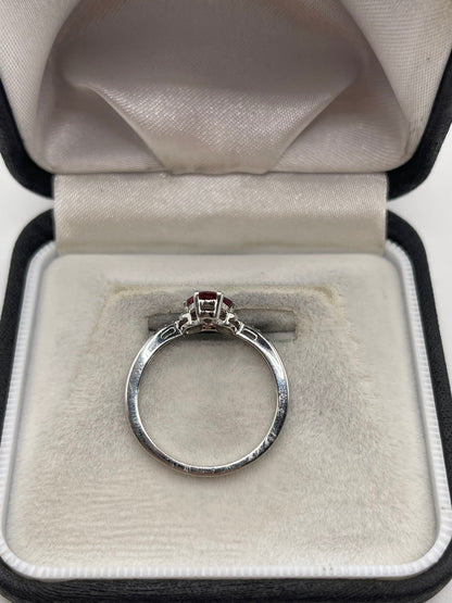 9ct white gold tourmaline and zircon ring