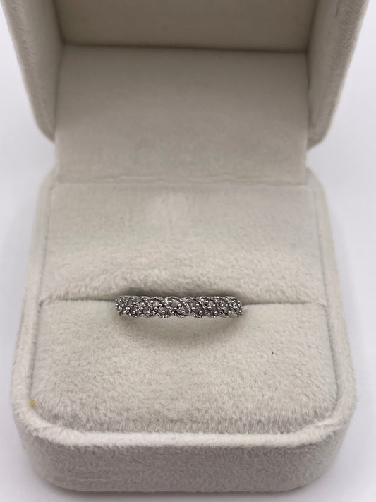 9ct white gold diamond ring