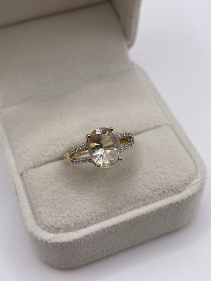 9ct gold quartz and diamond ring