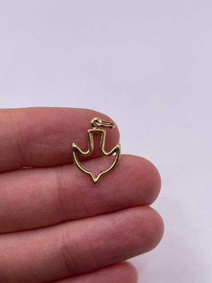 9ct gold bird pendant
