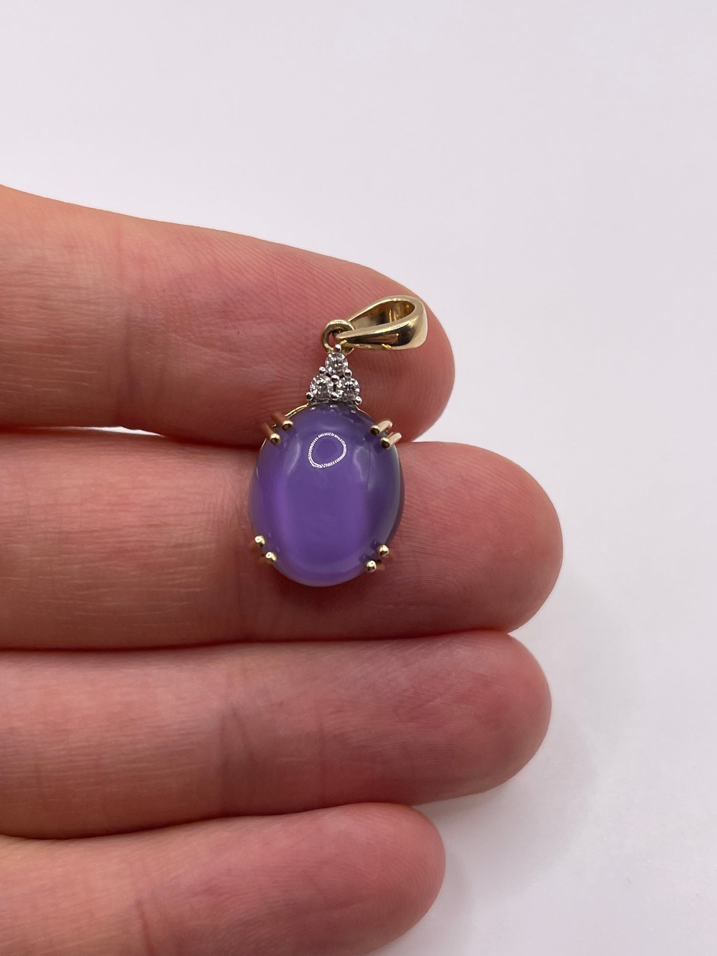 9ct gold stone set pendant