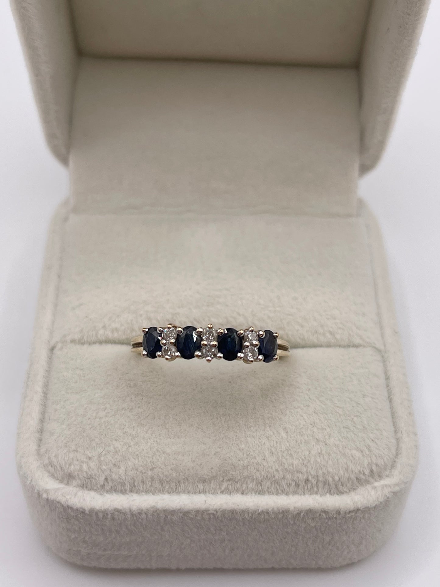 9ct gold sapphire and diamond ring