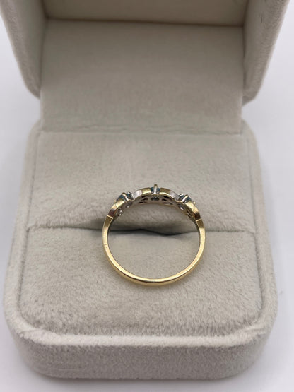 9ct gold topaz and diamond ring