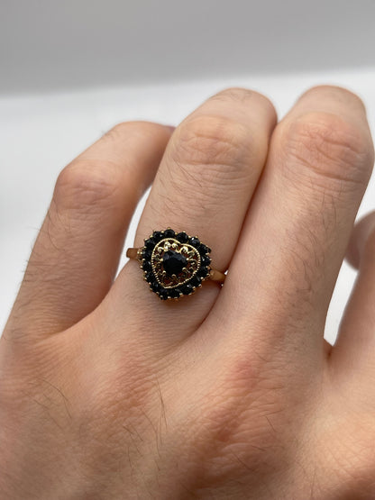 9ct gold sapphire heart ring