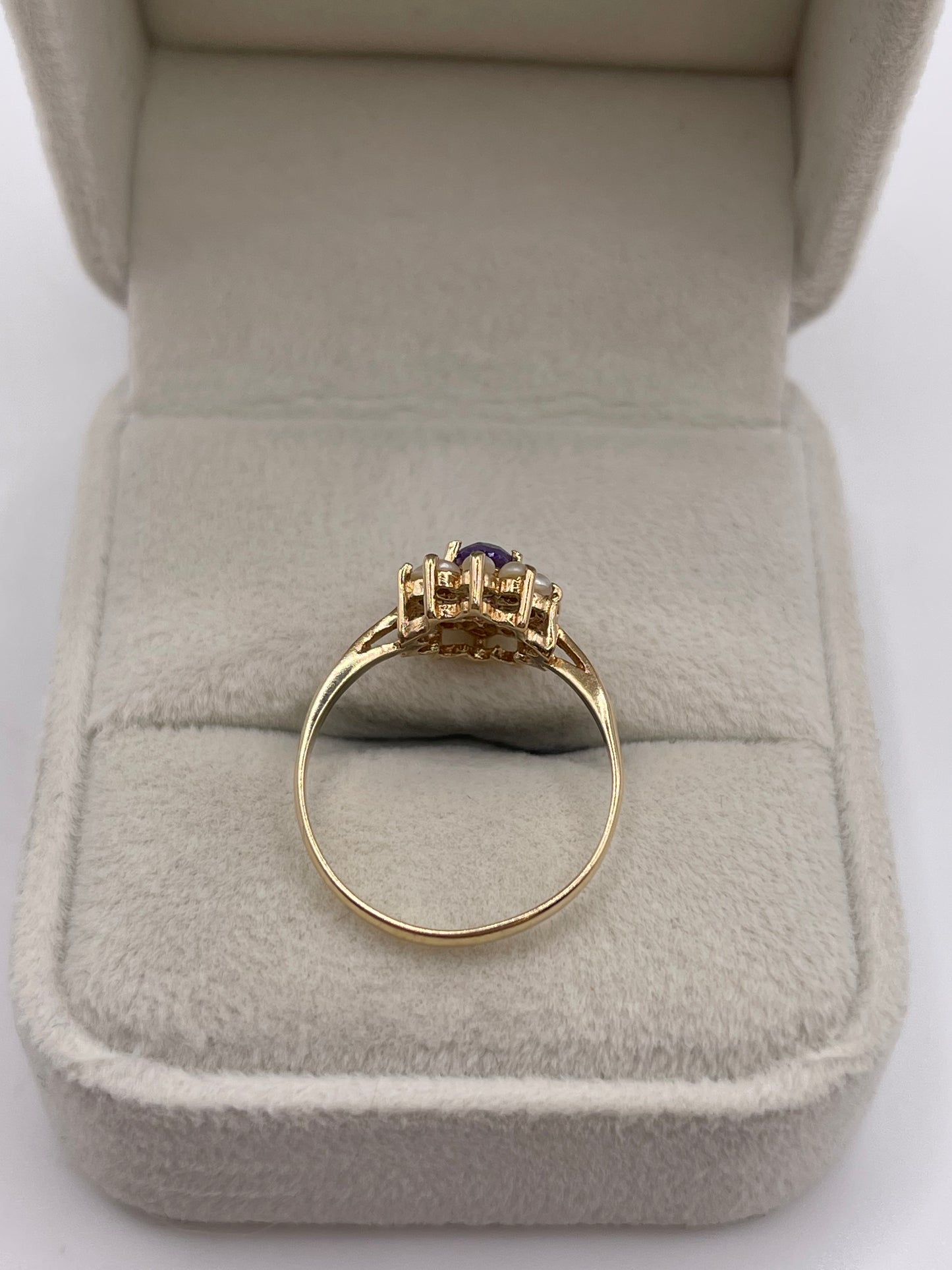 9ct gold amethyst and pearl ring