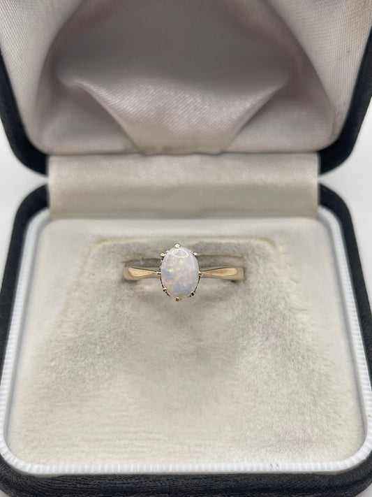 9ct gold opal ring