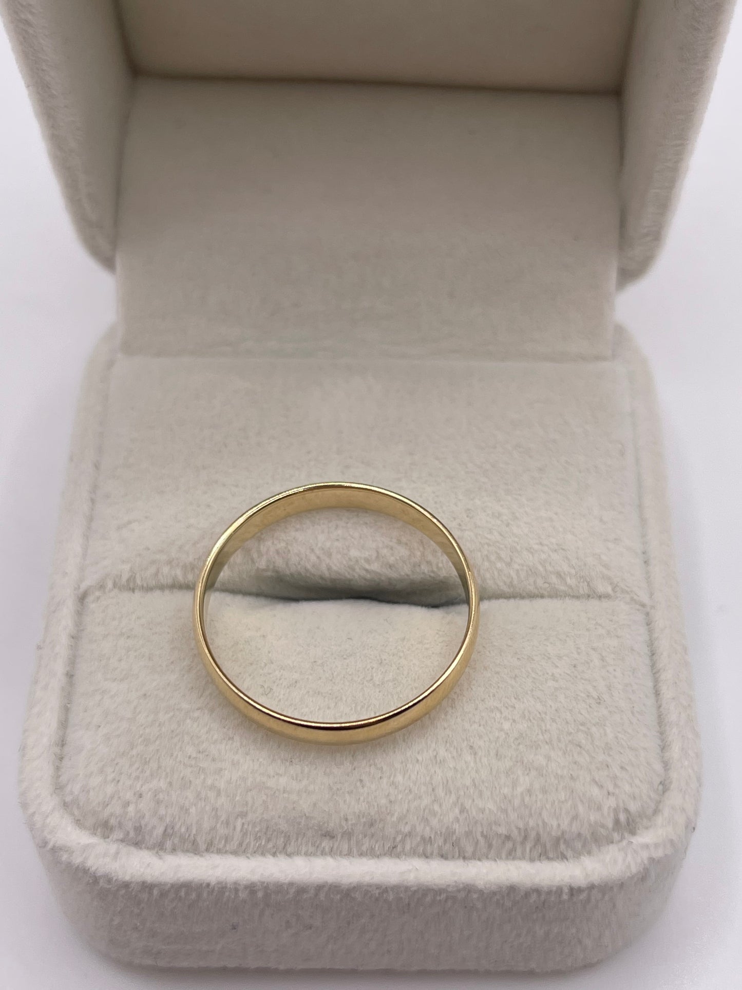 9ct gold band