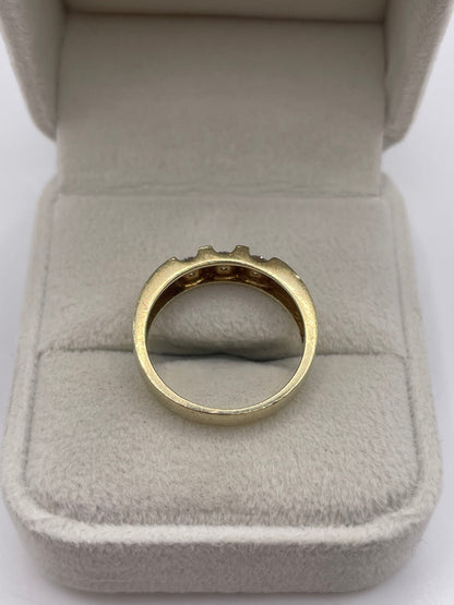 9ct gold cz ring