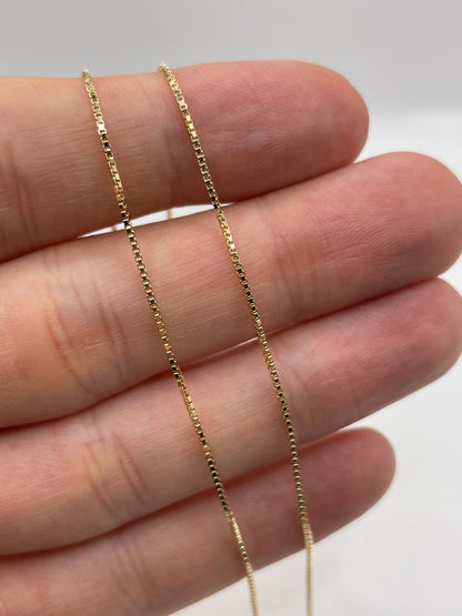 9ct gold chain H