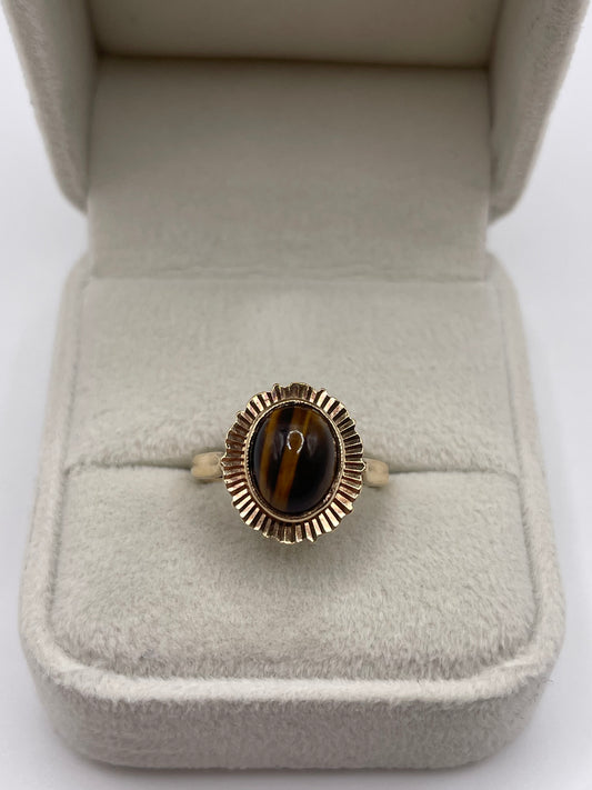 9ct gold tigers eye ring
