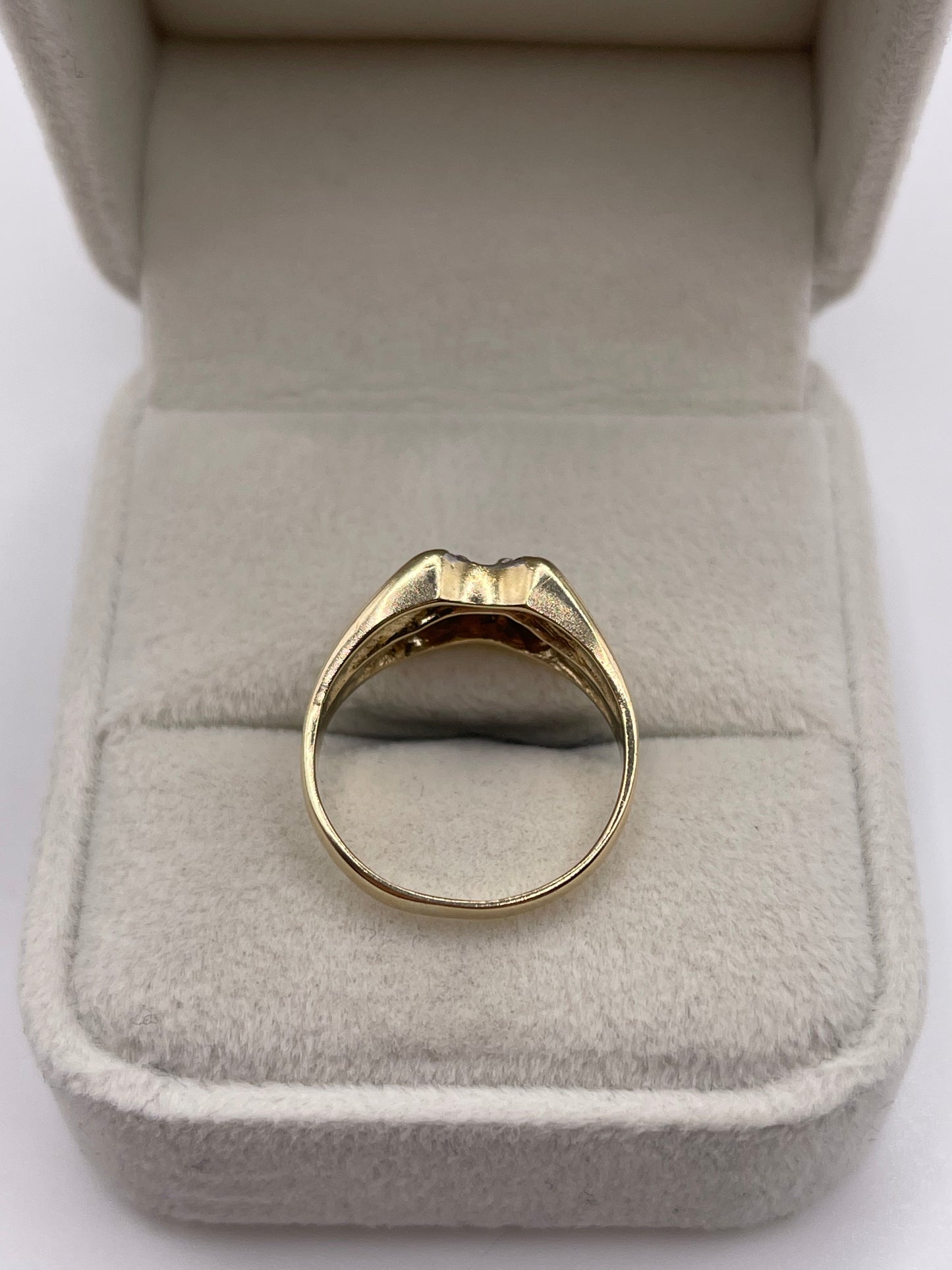9ct gold ruby and diamond ring