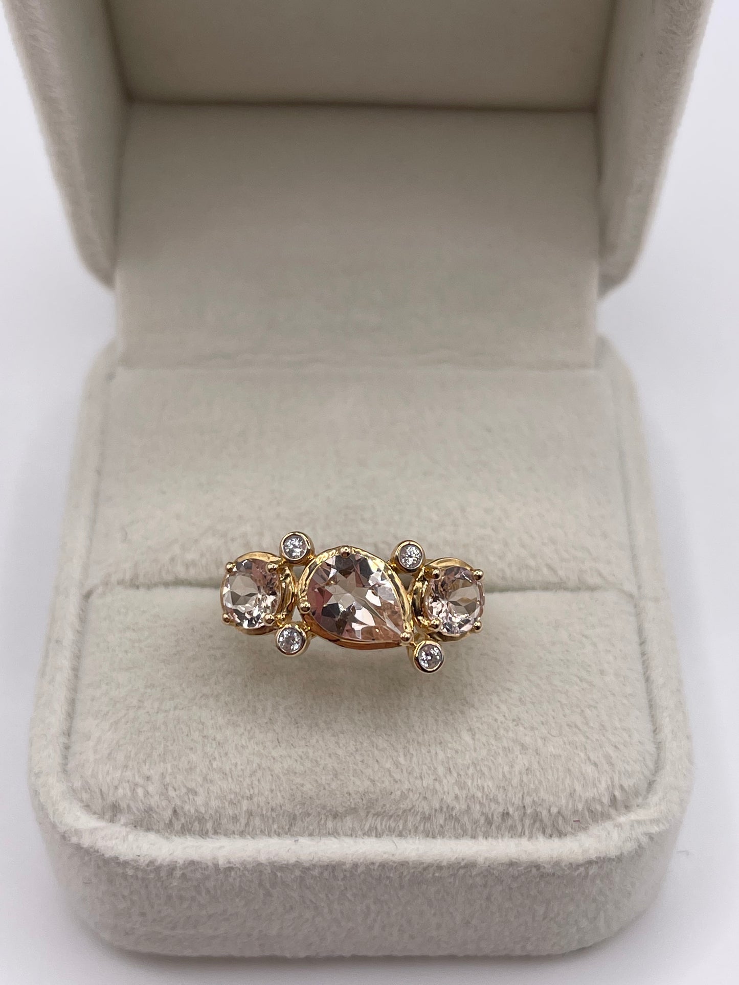 9ct gold morganite and zircon ring