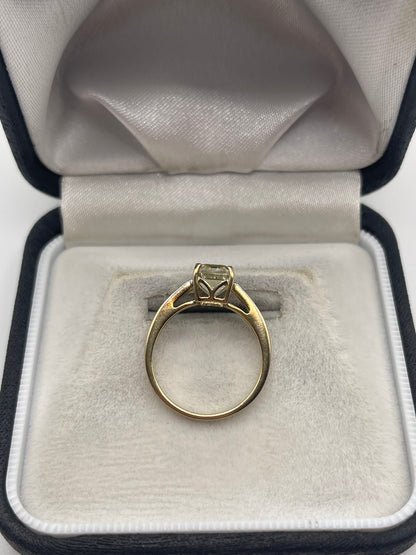 9ct gold quartz and zircon ring
