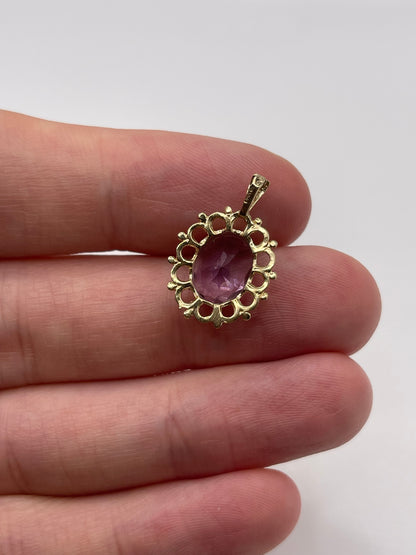 9ct gold amethyst pendant