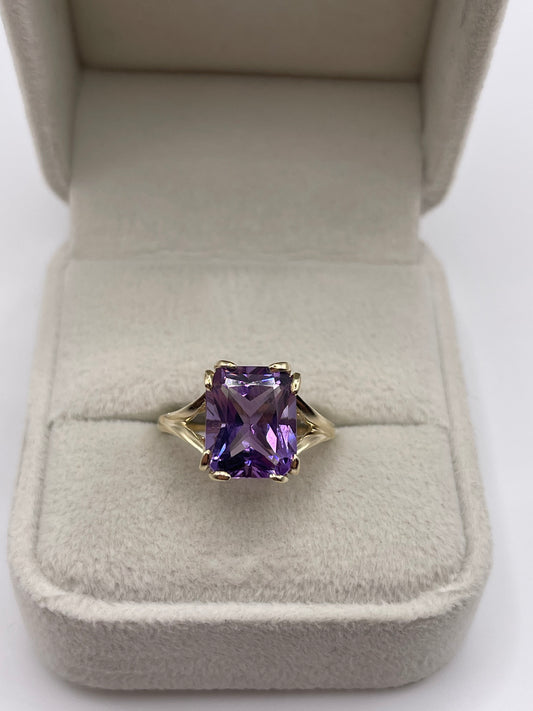 9ct gold amethyst ring
