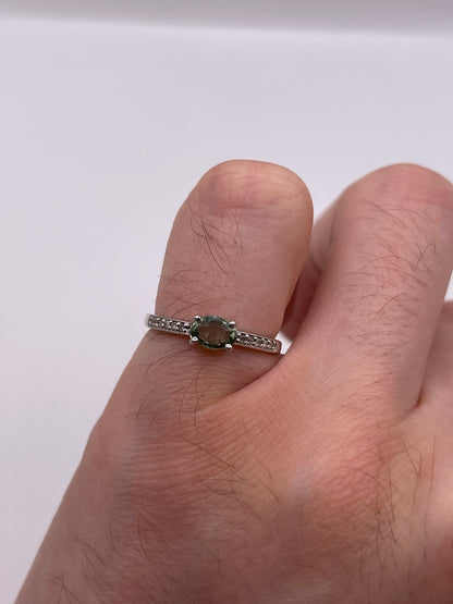 9ct white gold green sapphire and diamond ring