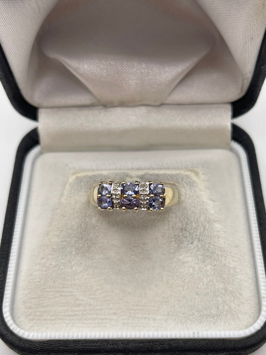 9ct gold tanzanite and diamond ring