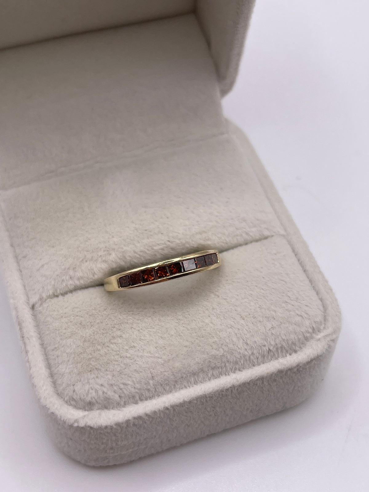 9ct gold red diamond ring