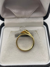 Load image into Gallery viewer, 9ct gold crystal ring
