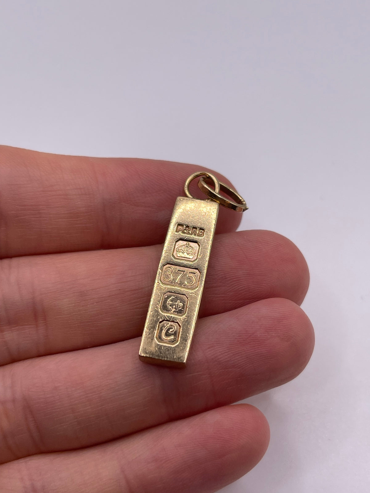9ct gold ingot pendant