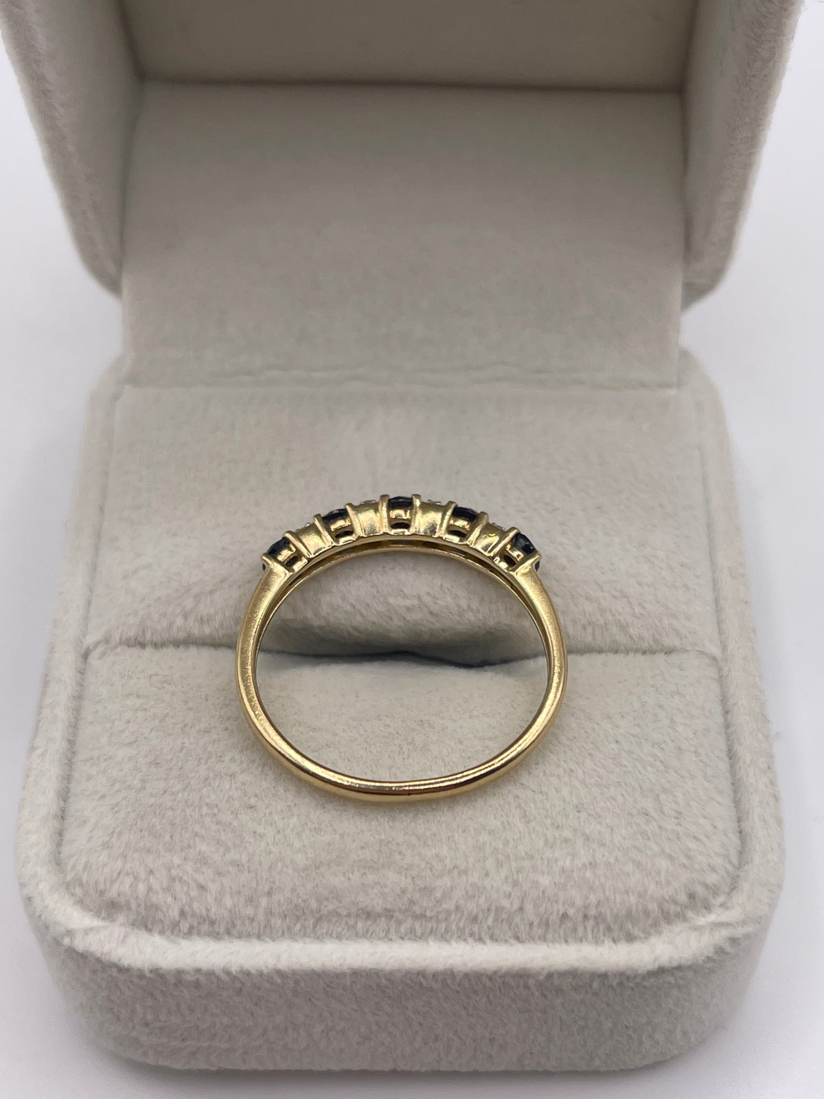 9ct gold sapphire and diamond ring