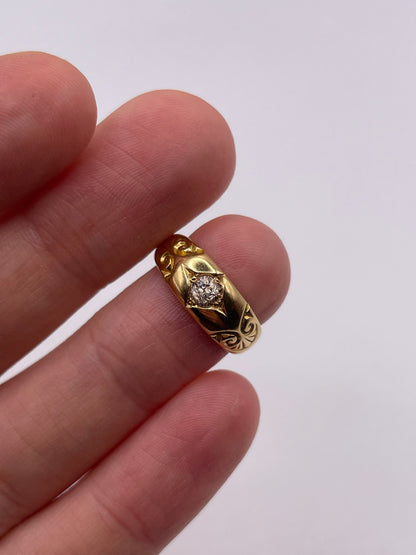 Antique 18ct gold diamond gypsy ring