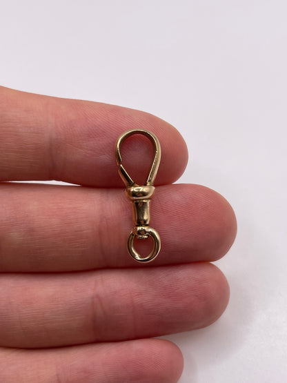 9ct gold dog clip 2