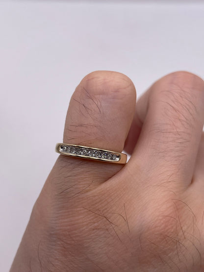 9ct gold diamond ring