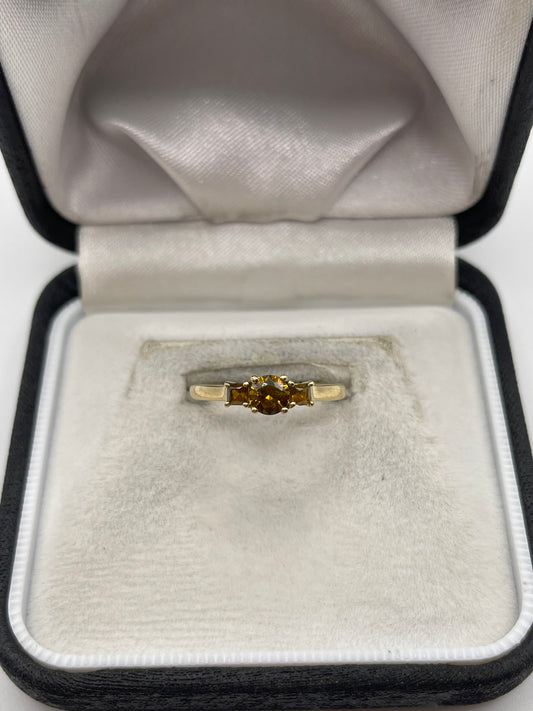9ct gold quartz ring