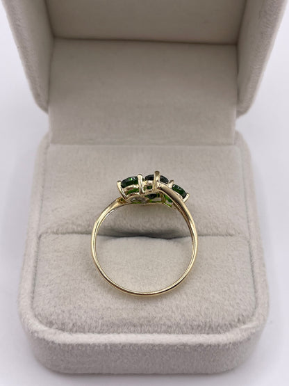 9ct gold diopside and diamond ring