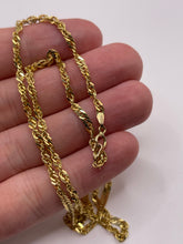 Load image into Gallery viewer, 9ct gold chain 24
