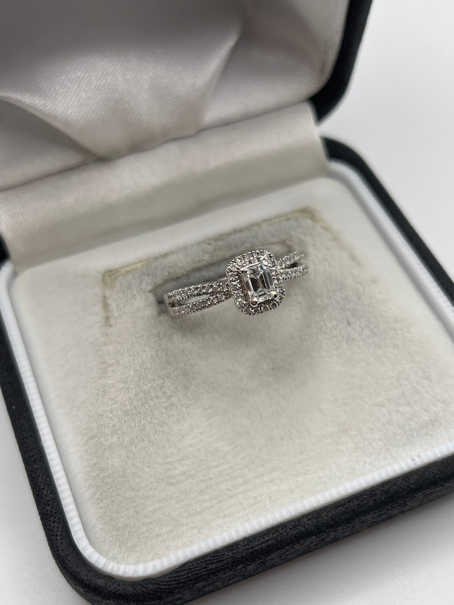18ct white gold 53 point diamond cluster ring