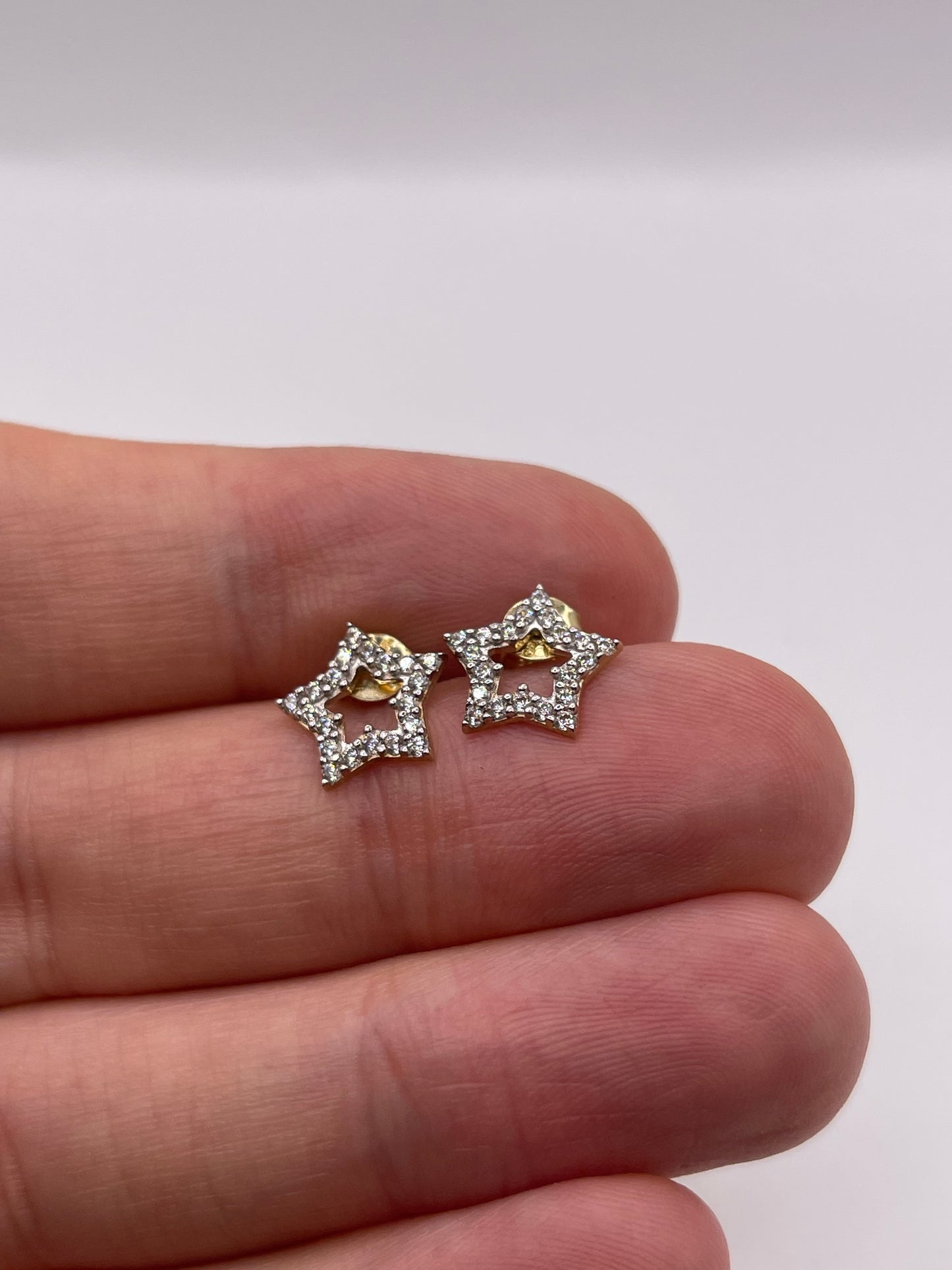 9ct gold cz star earrings