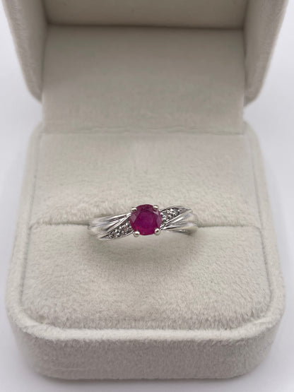 9ct white gold ruby and diamond ring