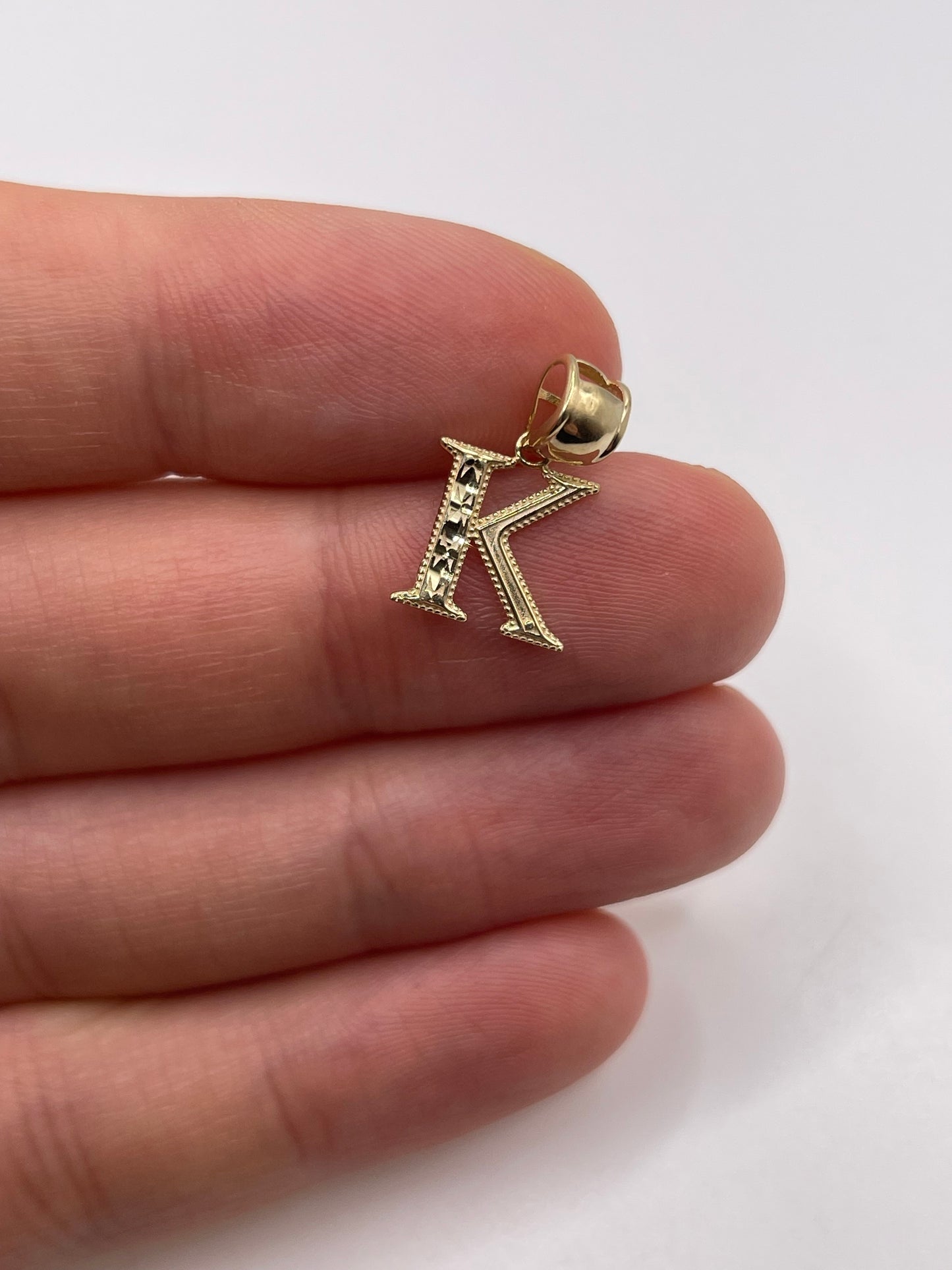 9ct gold initial K pendant