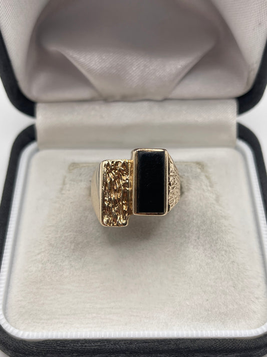 9ct gold onyx ring