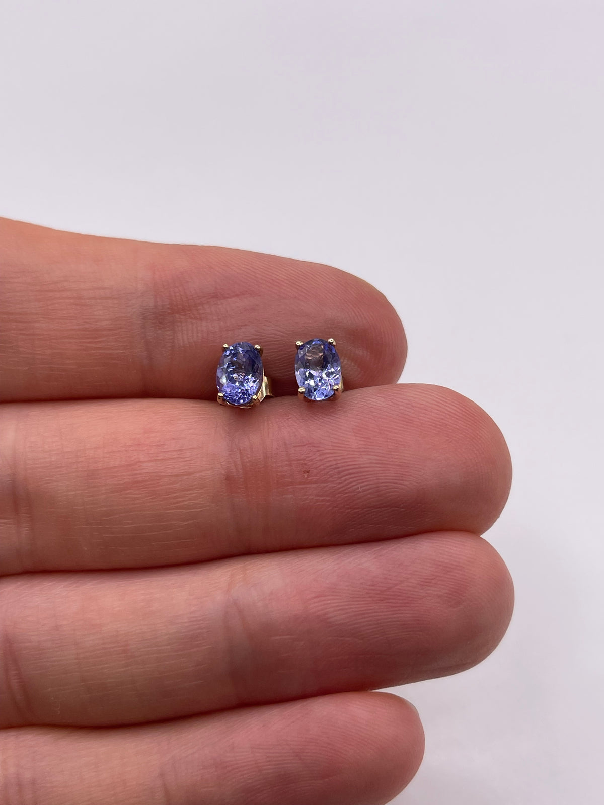 9ct gold tanzanite earrings