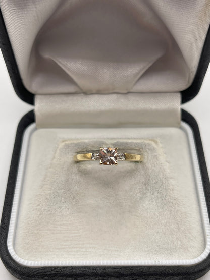 9ct gold morganite and diamond ring