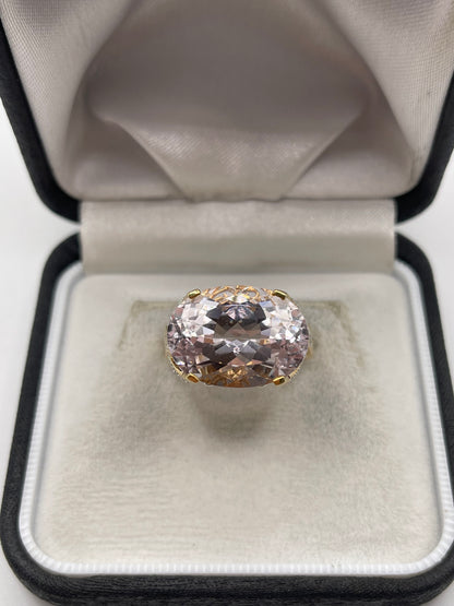 18ct gold kunzite and diamond ring