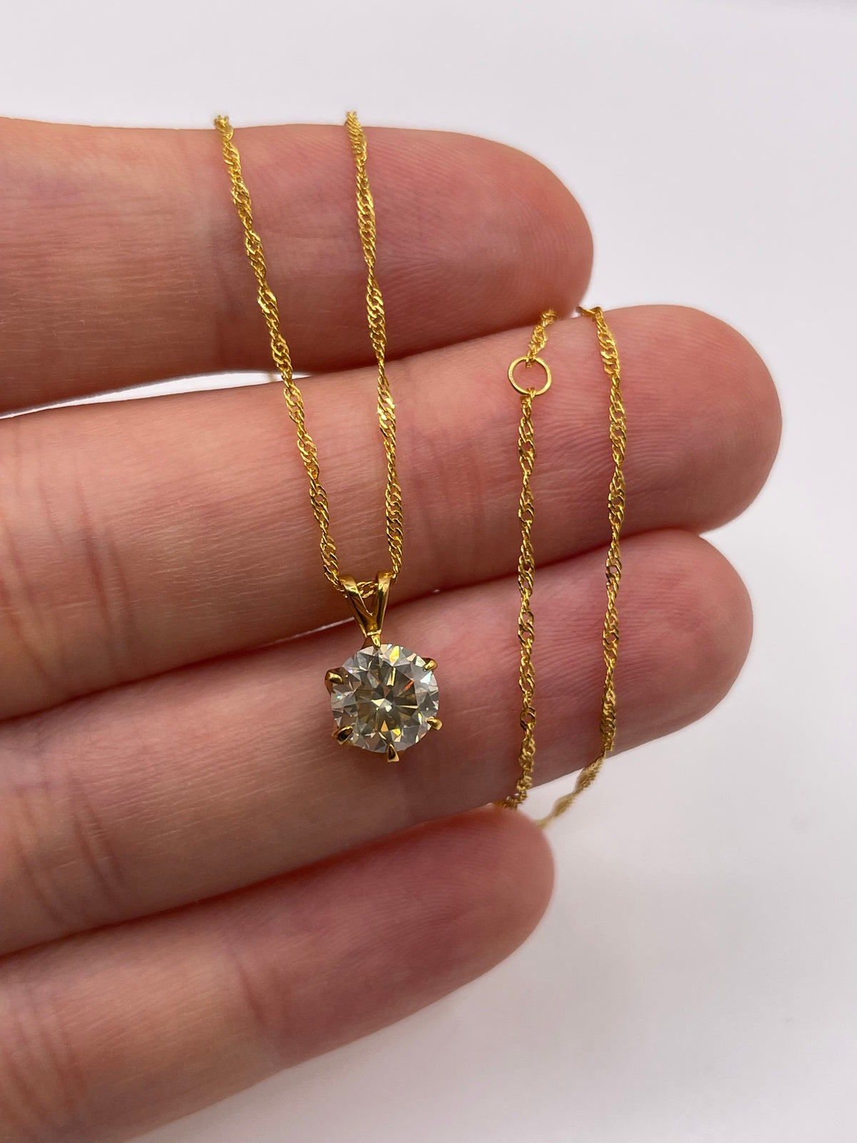 24ct gold 1.5ct diamond necklace