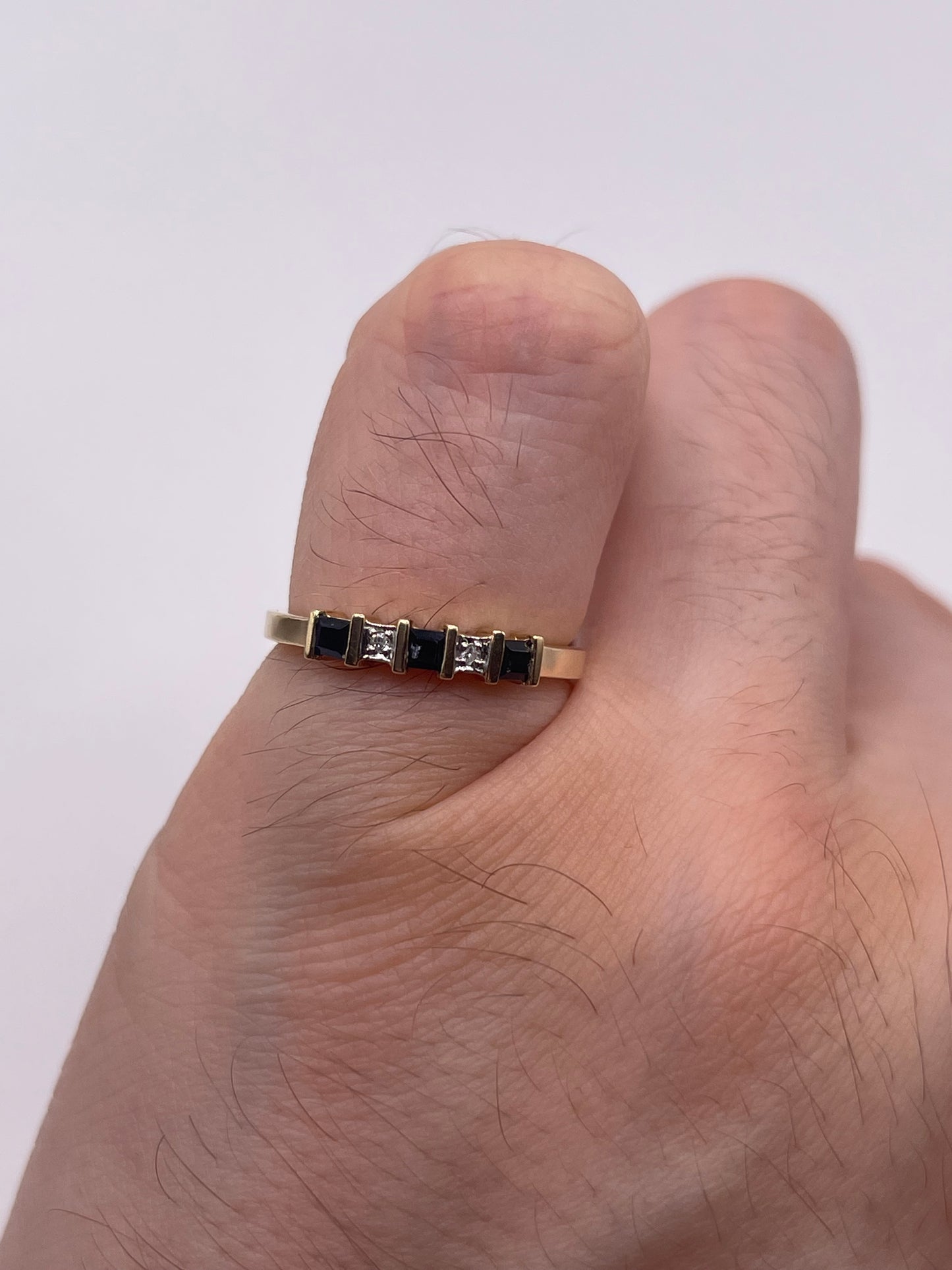 9ct gold sapphire and diamond ring