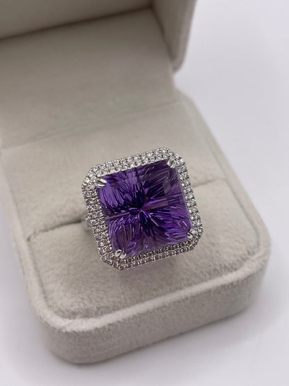 18ct white gold amethyst and diamond ring
