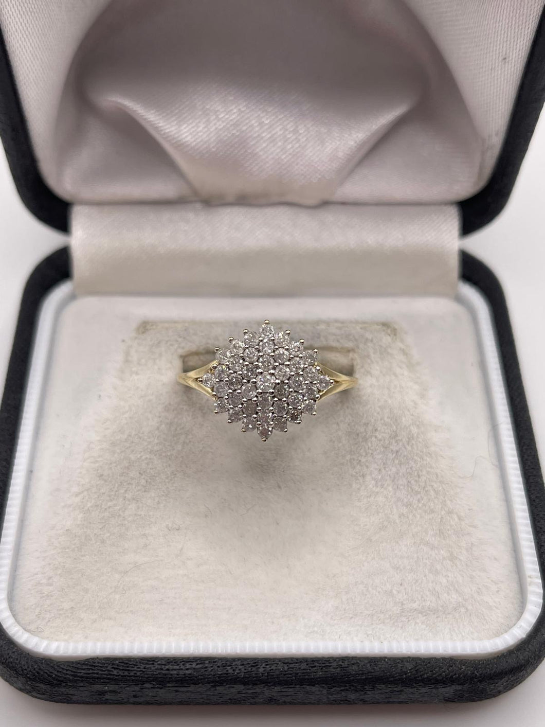 9ct gold diamond cluster ring