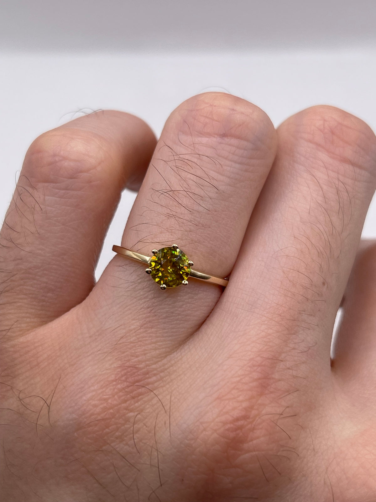 9ct gold sphene ring