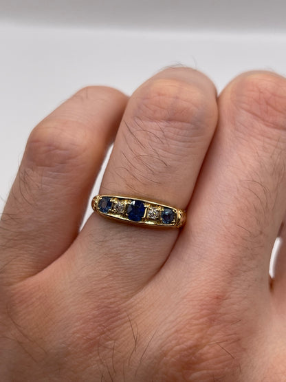 Antique 18ct gold sapphire and diamond ring