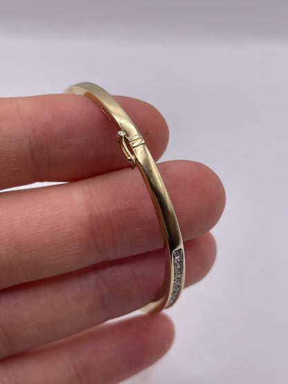 9ct gold diamond bangle
