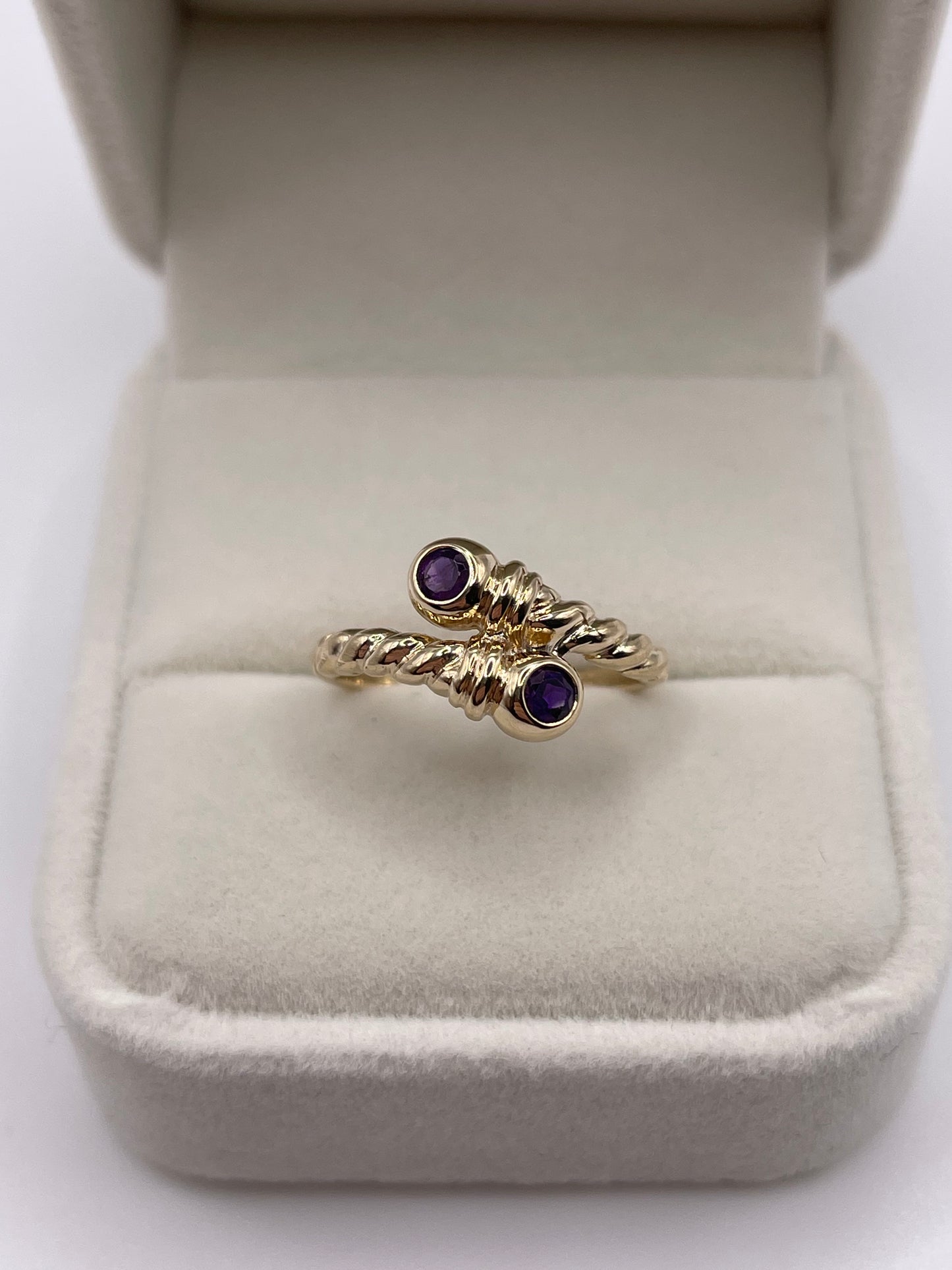9ct gold amethyst torque ring