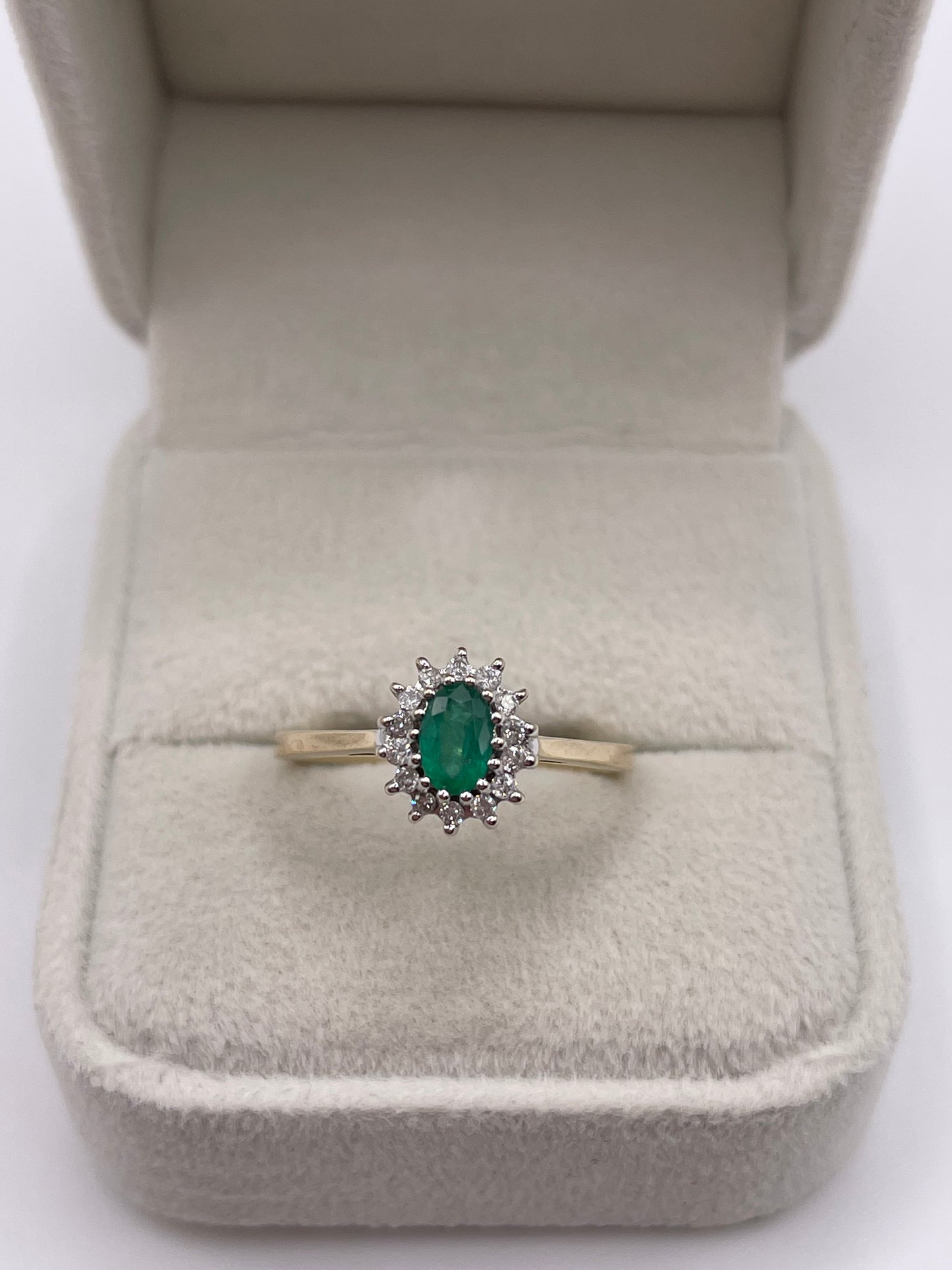 9ct gold emerald and diamond ring
